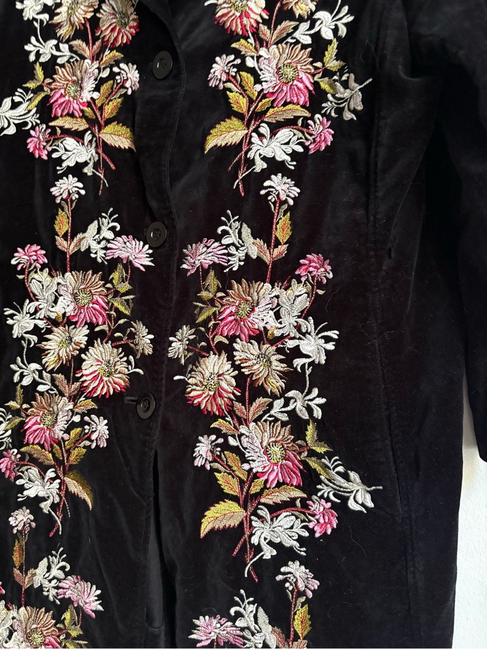 90s Vintage Black Velvet Floral Embroidered Long Coat - Picture 2 of 6
